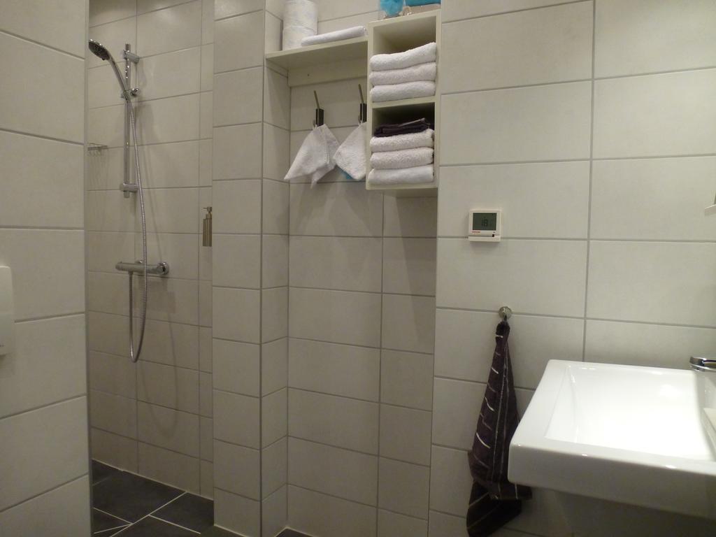 Bed and Breakfast Achter De Beukenboom Роден Экстерьер фото